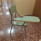 Silla escolar verde con pala derecha sin cajón
